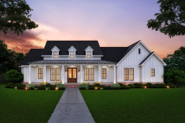 For the right designer Farmhouse style home, choose Madden Home Design!